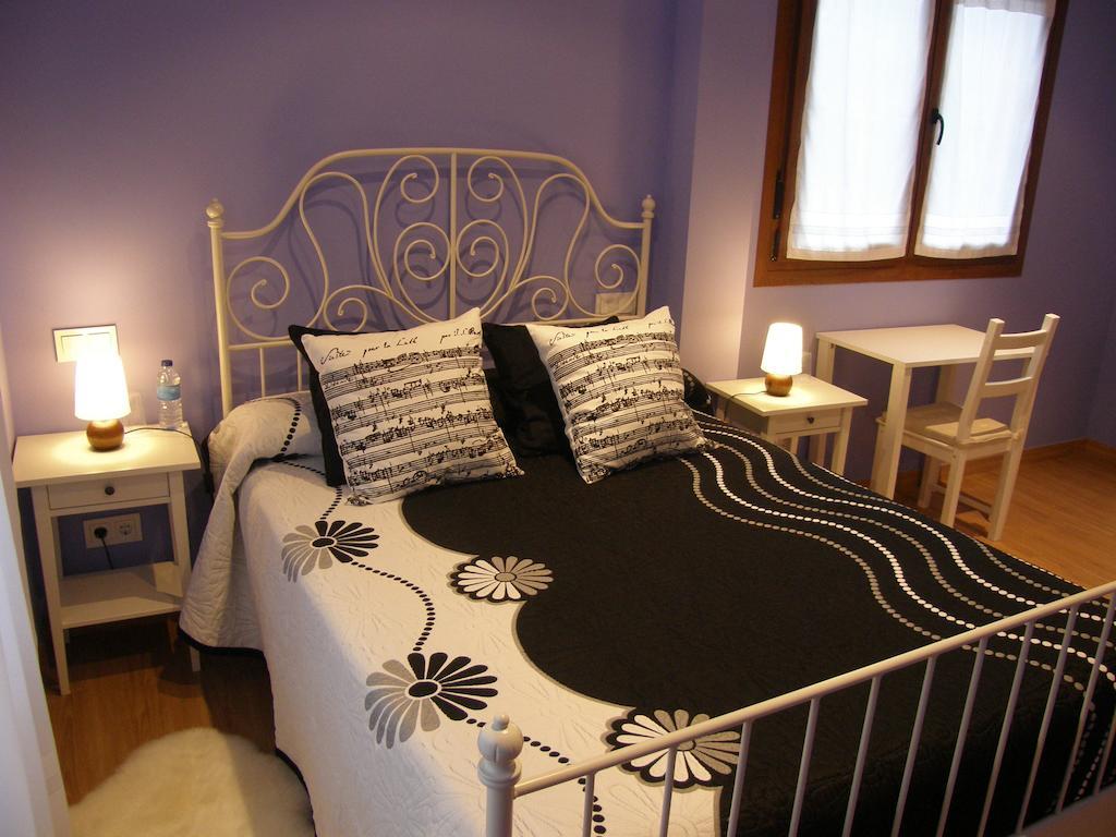 Mendi Alai Hotel Carranza Værelse billede